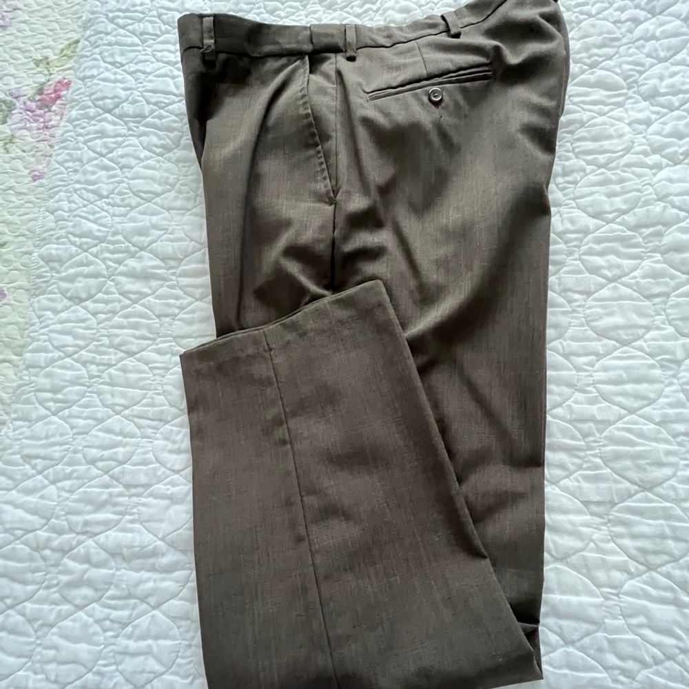 Haggar Men’s Brown Slacks